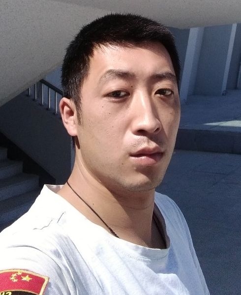 小小的第一张照片--青岛蓝颜知己交友网